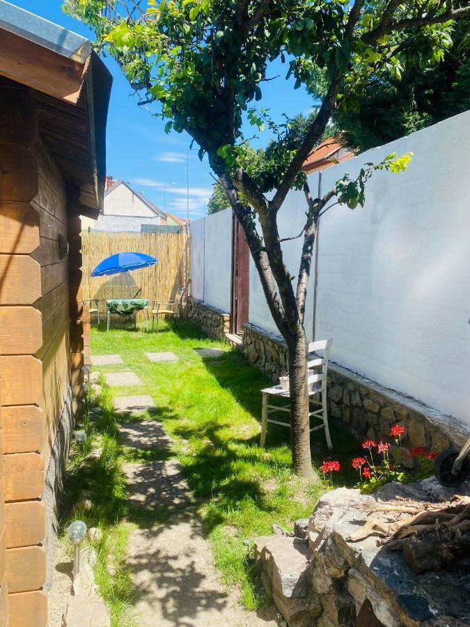 Chatky Daniel-Mikulov, A Private Campsite Just For You ภายนอก รูปภาพ