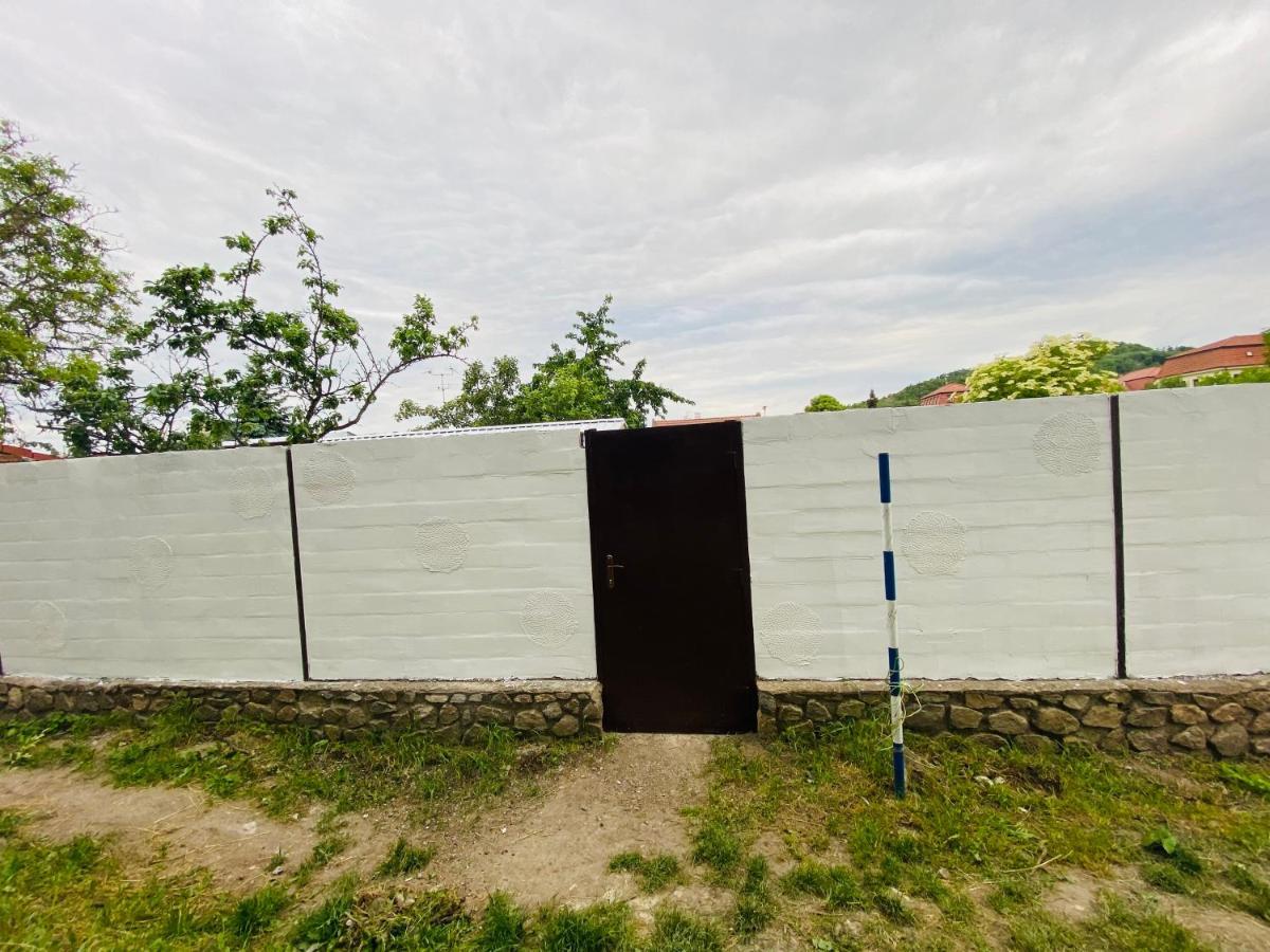 Chatky Daniel-Mikulov, A Private Campsite Just For You ภายนอก รูปภาพ