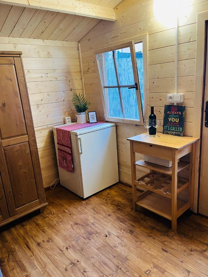 Chatky Daniel-Mikulov, A Private Campsite Just For You ภายนอก รูปภาพ